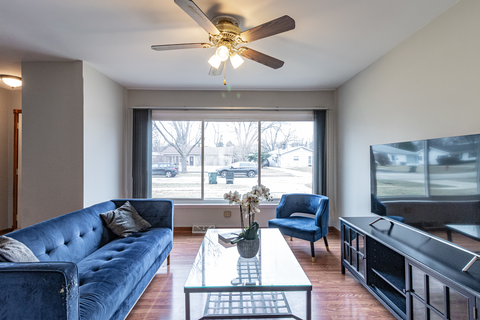 325 N Emerald Avenue