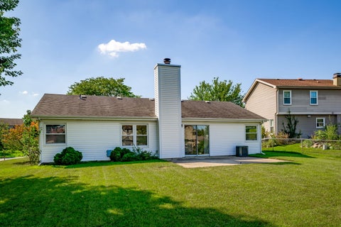 Tiny photo for 1704 Stratton Pond Lane, Schaumburg, IL 60194 (MLS # 12782823)