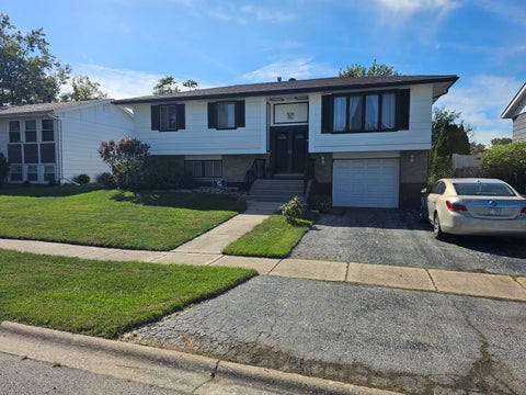 Photo of 17010 Elm Drive, Hazel Crest, IL 60429 (MLS # 12769993)