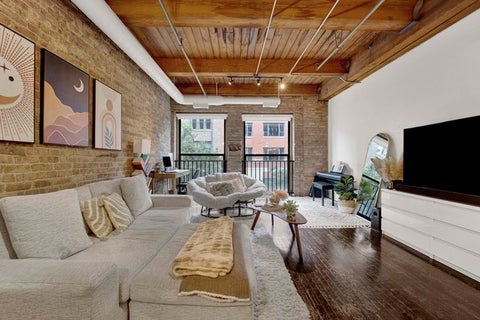 Tiny photo for 225 W Huron Street #211, Chicago, IL 60654 (MLS # 12771885)