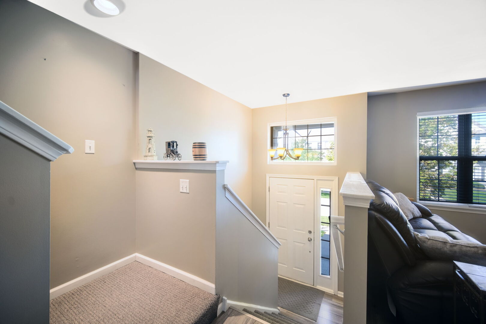1263 Derry Lane