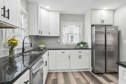 Tiny photo for 418 S Lake Terrace, Mundelein, IL 60060 (MLS # 12723287)