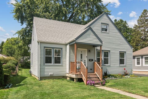 Photo of 418 S Lake Terrace, Mundelein, IL 60060 (MLS # 12723287)