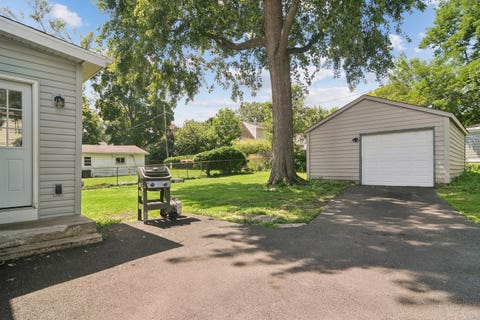 Tiny photo for 418 S Lake Terrace, Mundelein, IL 60060 (MLS # 12723287)