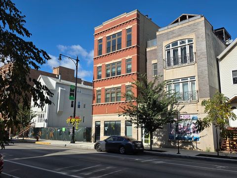 1428 W BELMONT Avenue 2 Chicago IL 60657