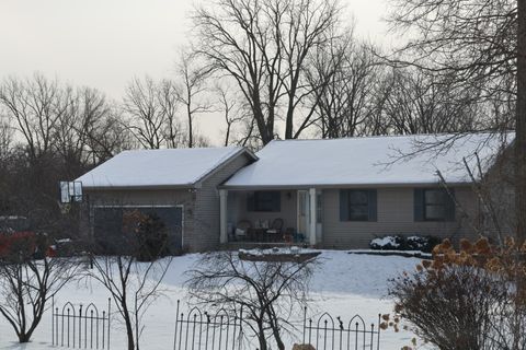 Photo of 7523 Hickory Grove, Wonder Lake, IL 60097 (MLS # 12578119)