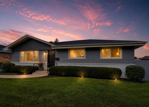 Photo of 543 Victoria Lane, Wood Dale, IL 60191 (MLS # 12719314)