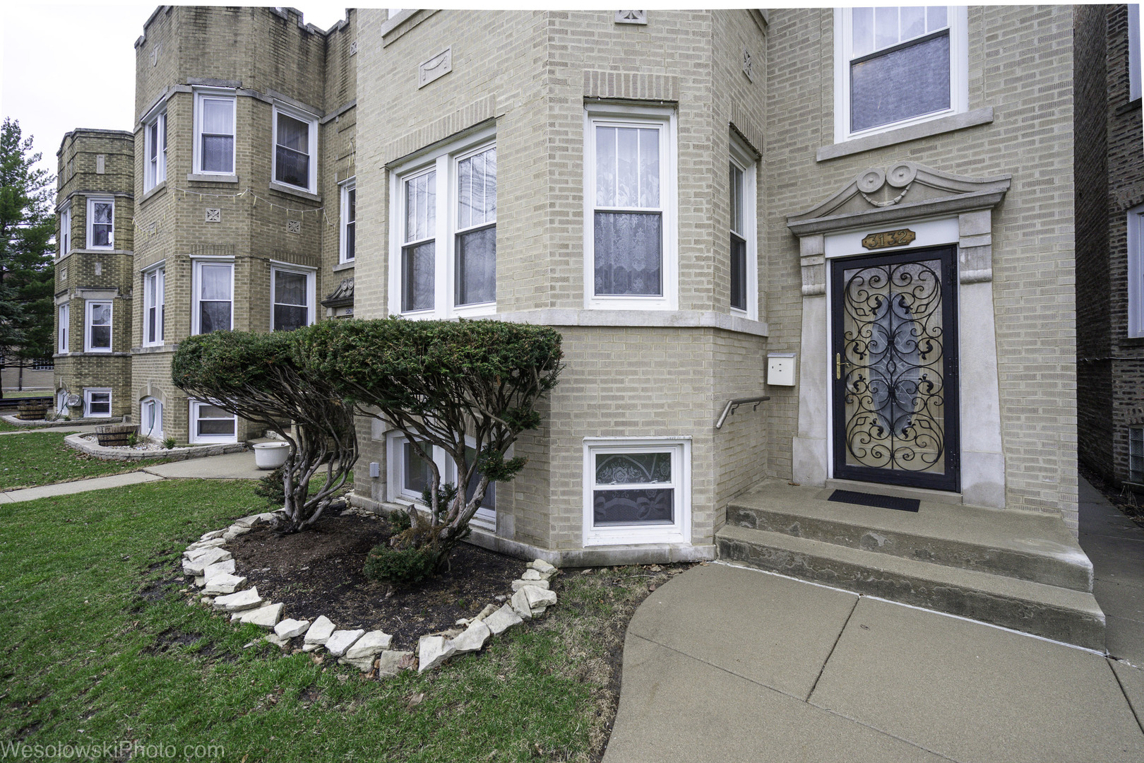 3132 N Marmora Avenue