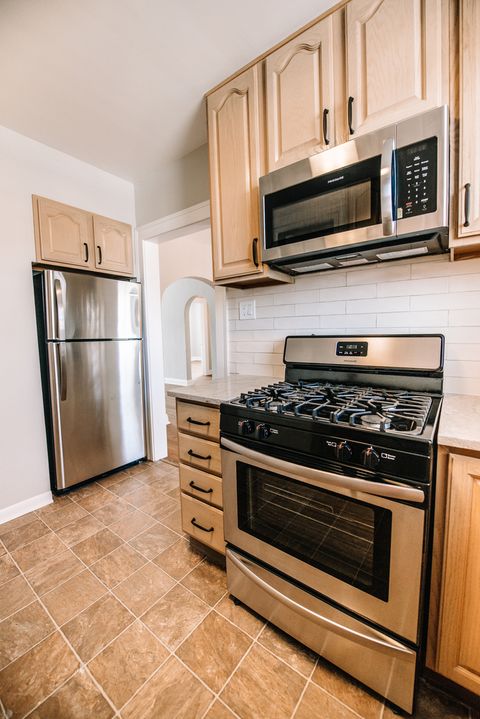 Tiny photo for 4 S Lincoln Avenue #2D, Park Ridge, IL 60068 (MLS # 12556984)