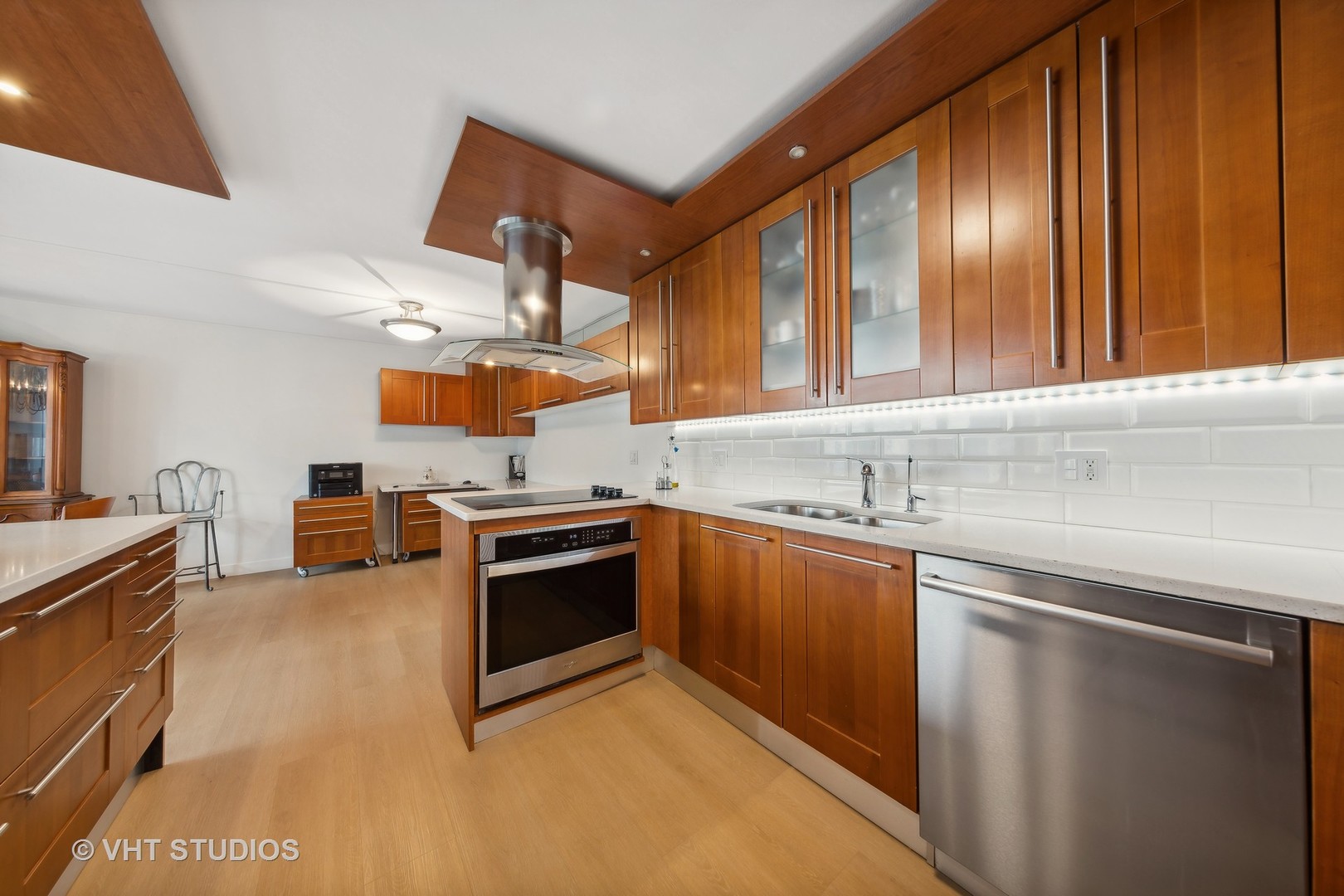 505 N Lake Shore Drive 1617-18