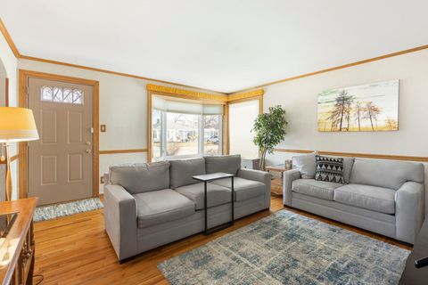 Tiny photo for 8400 S Knox Avenue, Chicago, IL 60652 (MLS # 12600865)