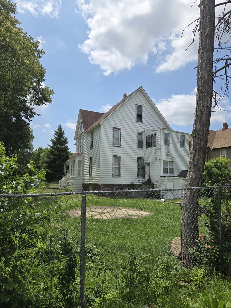 738 W 87th Street