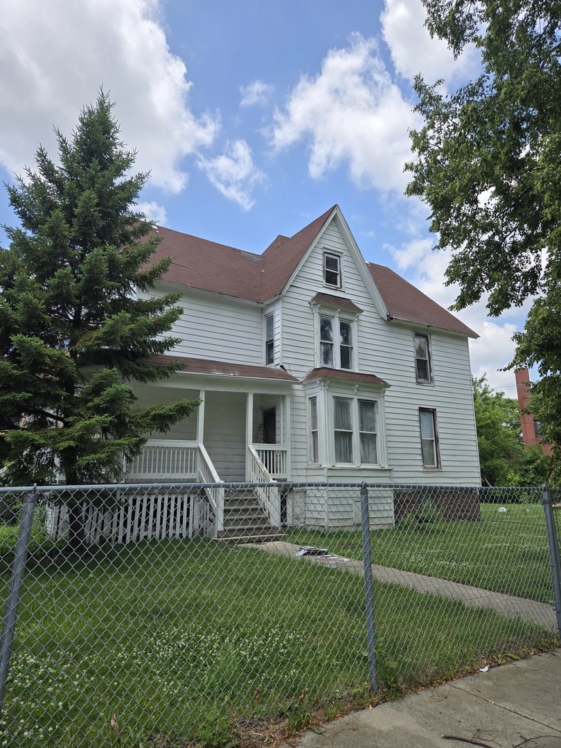 738 W 87th Street