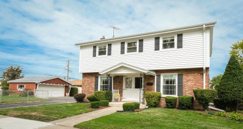Photo of 10440 Laramie Avenue, Oak Lawn, IL 60453 (MLS # 12765853)