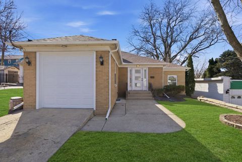 Tiny photo for 217 E 11th Street, Lockport, IL 60441 (MLS # 12568779)