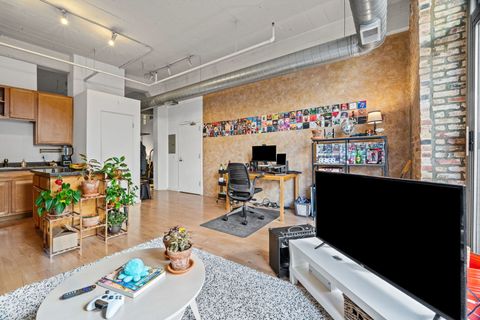 Tiny photo for 1528 S Wabash Avenue #304, Chicago, IL 60605 (MLS # 12593768)