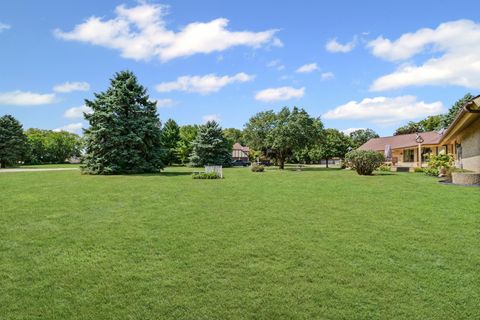 Tiny photo for 800 Cambridge Drive, Paxton, IL 60957 (MLS # 12437297)
