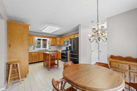 Tiny photo for 800 Cambridge Drive, Paxton, IL 60957 (MLS # 12437297)