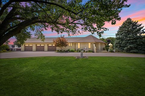 Tiny photo for 800 Cambridge Drive, Paxton, IL 60957 (MLS # 12437297)