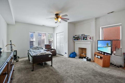 Tiny photo for 1036 E Hyde Park Boulevard, Chicago, IL 60615 (MLS # 12453495)