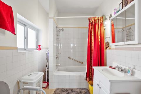 Tiny photo for 1036 E Hyde Park Boulevard, Chicago, IL 60615 (MLS # 12453495)