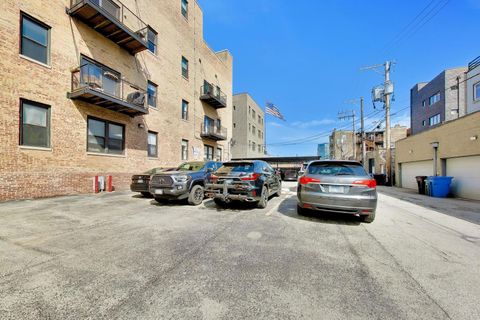 Tiny photo for 1050 W HUBBARD Street #2F, Chicago, IL 60622 (MLS # 12619600)