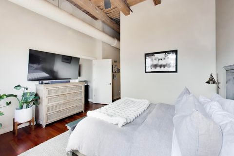 Tiny photo for 1050 W HUBBARD Street #2F, Chicago, IL 60622 (MLS # 12619600)