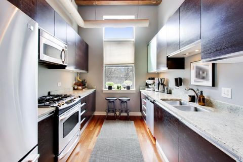 Tiny photo for 1050 W HUBBARD Street #2F, Chicago, IL 60622 (MLS # 12619600)