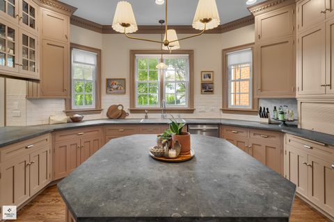 Tiny photo for 8010 Greenbriar Court, Burr Ridge, IL 60527 (MLS # 12471997)