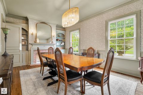 Tiny photo for 8010 Greenbriar Court, Burr Ridge, IL 60527 (MLS # 12471997)