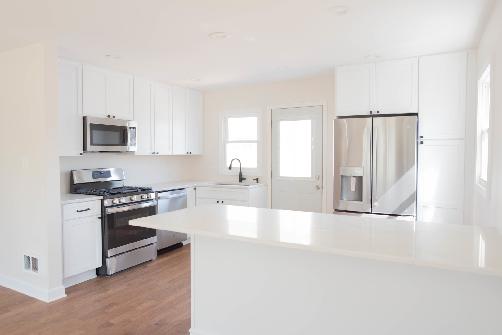 3722 W 104th Street