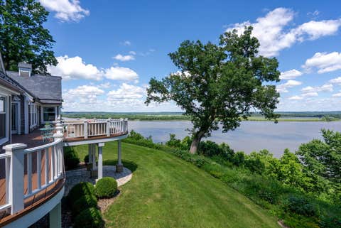 Tiny photo for 511 613th Avenue, Sabula, IA 52070 (MLS # 12686631)