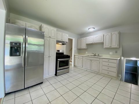 Tiny photo for 634 Lexington Drive, Chicago Heights, IL 60411 (MLS # 12553052)