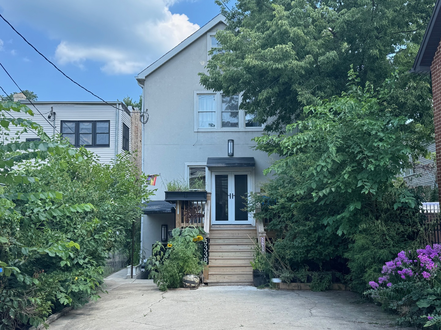 5338 N Ashland Avenue