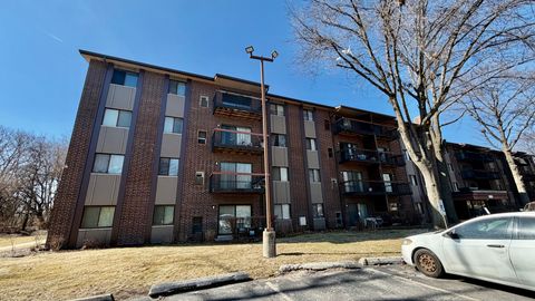 Tiny photo for 14647 Greenwood Road #403, Dolton, IL 60419 (MLS # 12577688)