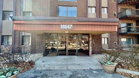 Tiny photo for 14647 Greenwood Road #403, Dolton, IL 60419 (MLS # 12577688)