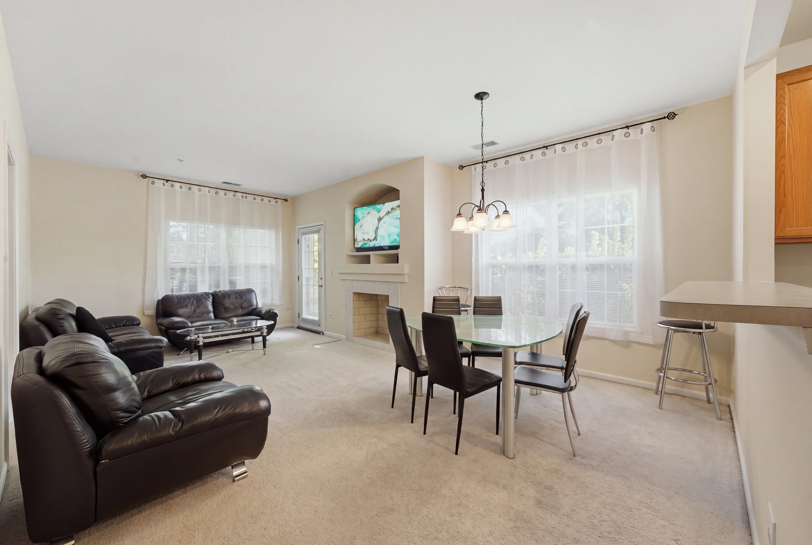 1267 W Lake Street 104