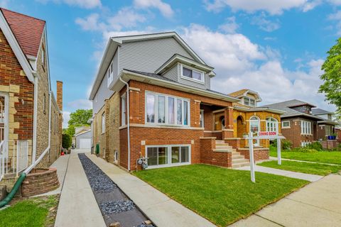 Photo of 2336 Oak Park Avenue, Berwyn, IL 60402 (MLS # 12464943)