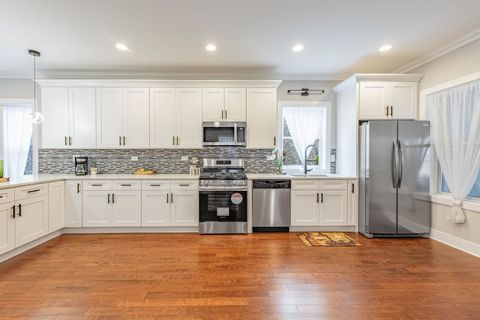 Tiny photo for 2336 Oak Park Avenue, Berwyn, IL 60402 (MLS # 12464943)