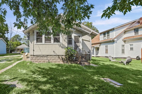 Tiny photo for 125 W Warmouth Street, Salem, IL 62881 (MLS # 12751018)