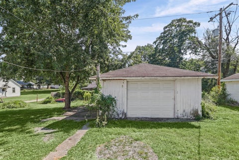 Tiny photo for 125 W Warmouth Street, Salem, IL 62881 (MLS # 12751018)