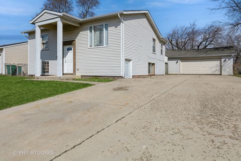 Photo of 204 Healy Avenue, Romeoville, IL 60446 (MLS # 12316299)