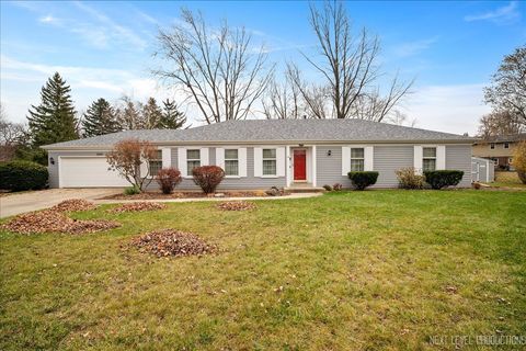 Photo of 2350 Tanglewood Court, Aurora, IL 60506 (MLS # 12513555)