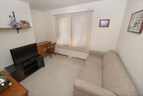 Tiny photo for 318 24th Avenue, Ottawa, IL 61350 (MLS # 12488888)