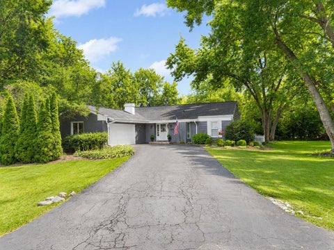 Photo of 1716 Myrna Court, Sleepy Hollow, IL 60118 (MLS # 12733740)