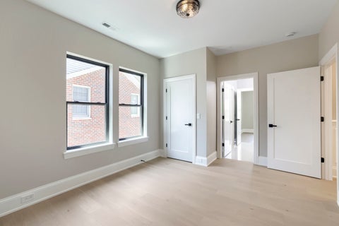 Tiny photo for 909 Evergreen Avenue, Glen Ellyn, IL 60137 (MLS # 12763722)