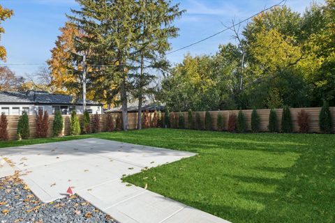 Tiny photo for 377 S Prairie Avenue, Elmhurst, IL 60126 (MLS # 12520911)