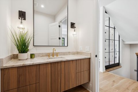 Tiny photo for 377 S Prairie Avenue, Elmhurst, IL 60126 (MLS # 12520911)