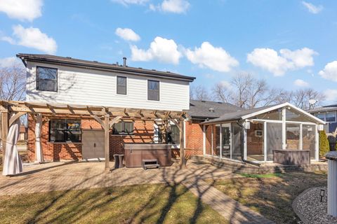 Tiny photo for 3253 Stewert Drive, Darien, IL 60561 (MLS # 12585617)
