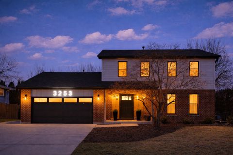 Tiny photo for 3253 Stewert Drive, Darien, IL 60561 (MLS # 12585617)